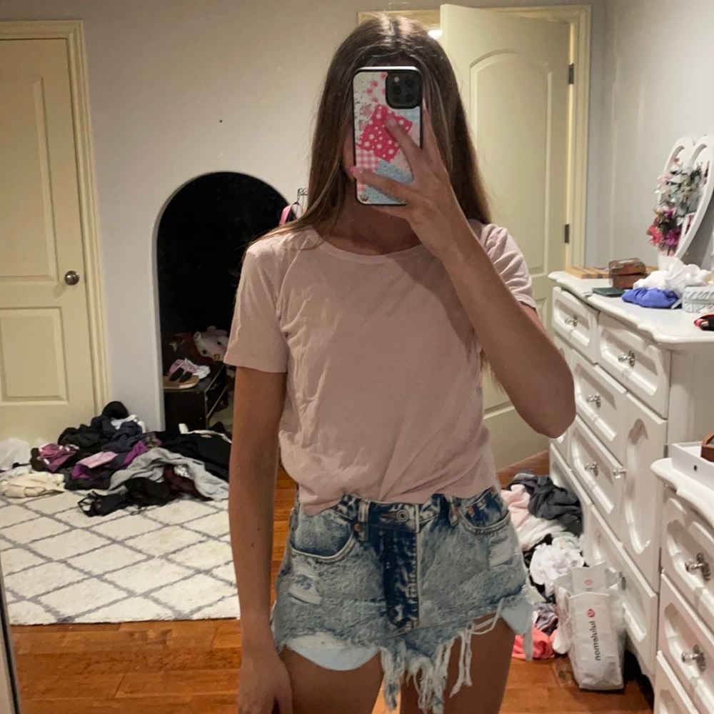 Brandy melville tee